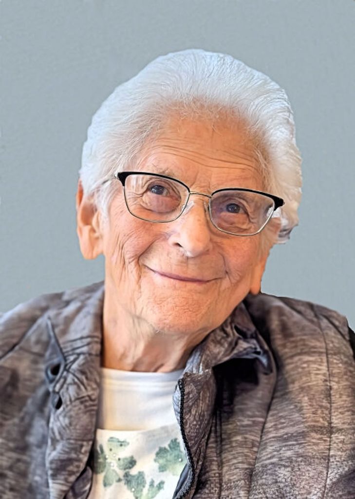 Mildred "Esther" E. (Jones)  Adams Profile Photo
