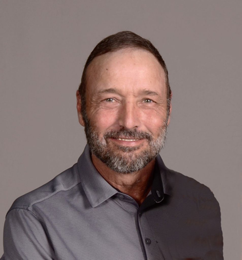 Robert Wesley Hart