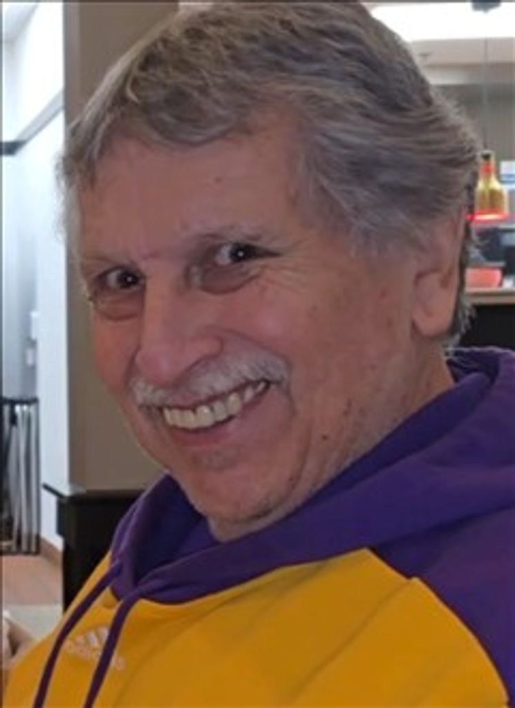 Robert David Hernandez Profile Photo