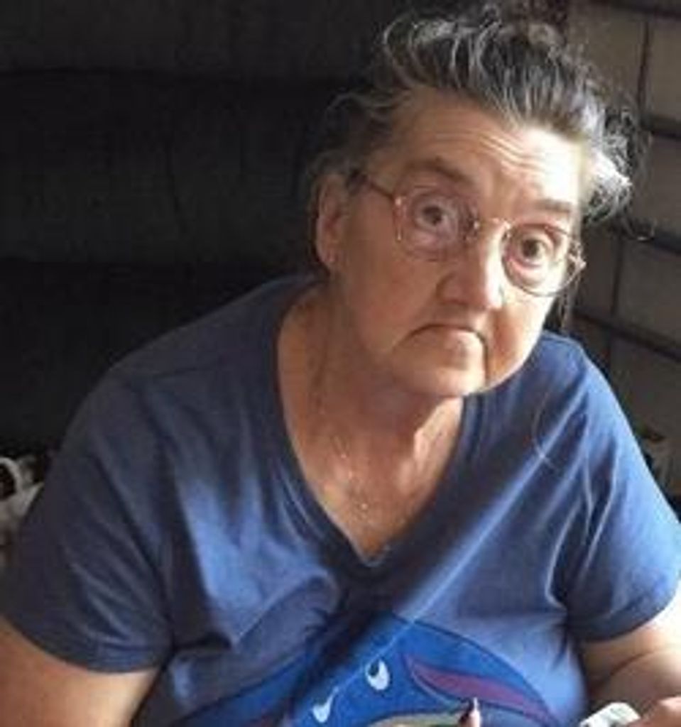 Elizabeth Mary Daniels Profile Photo