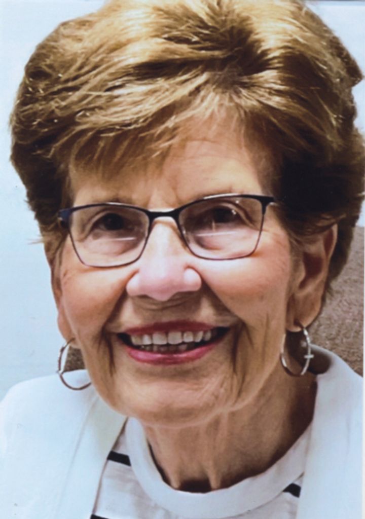 Esther Weisbeck Profile Photo