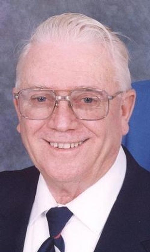 Lloyd Thomas Lewis Profile Photo