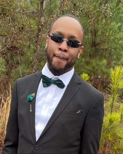 Justin Pullom's obituary image