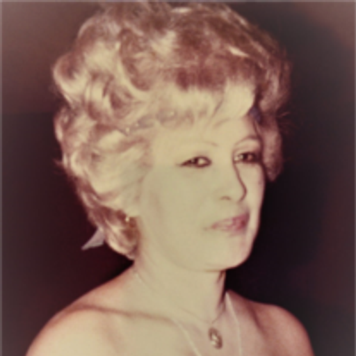 Carol Flores Hernandez Profile Photo
