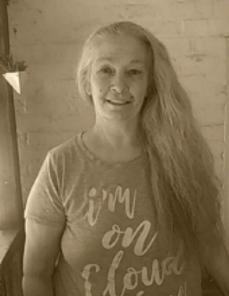 Suzanne Rose Profile Photo