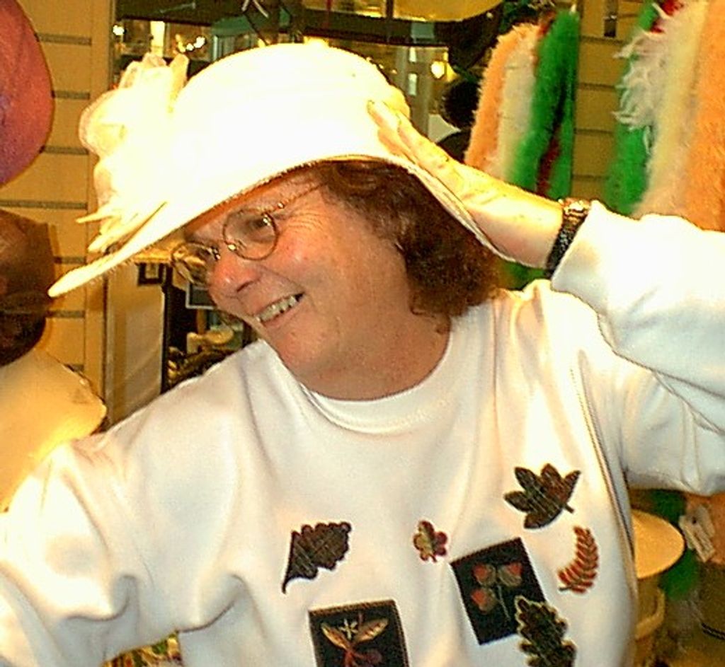 Billie Jeanne (Brown)  Nicolosi