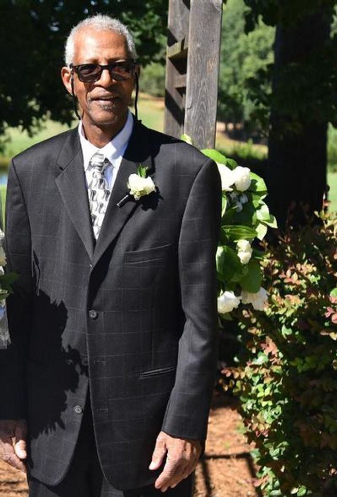 Bobby Tate Maddox Profile Photo