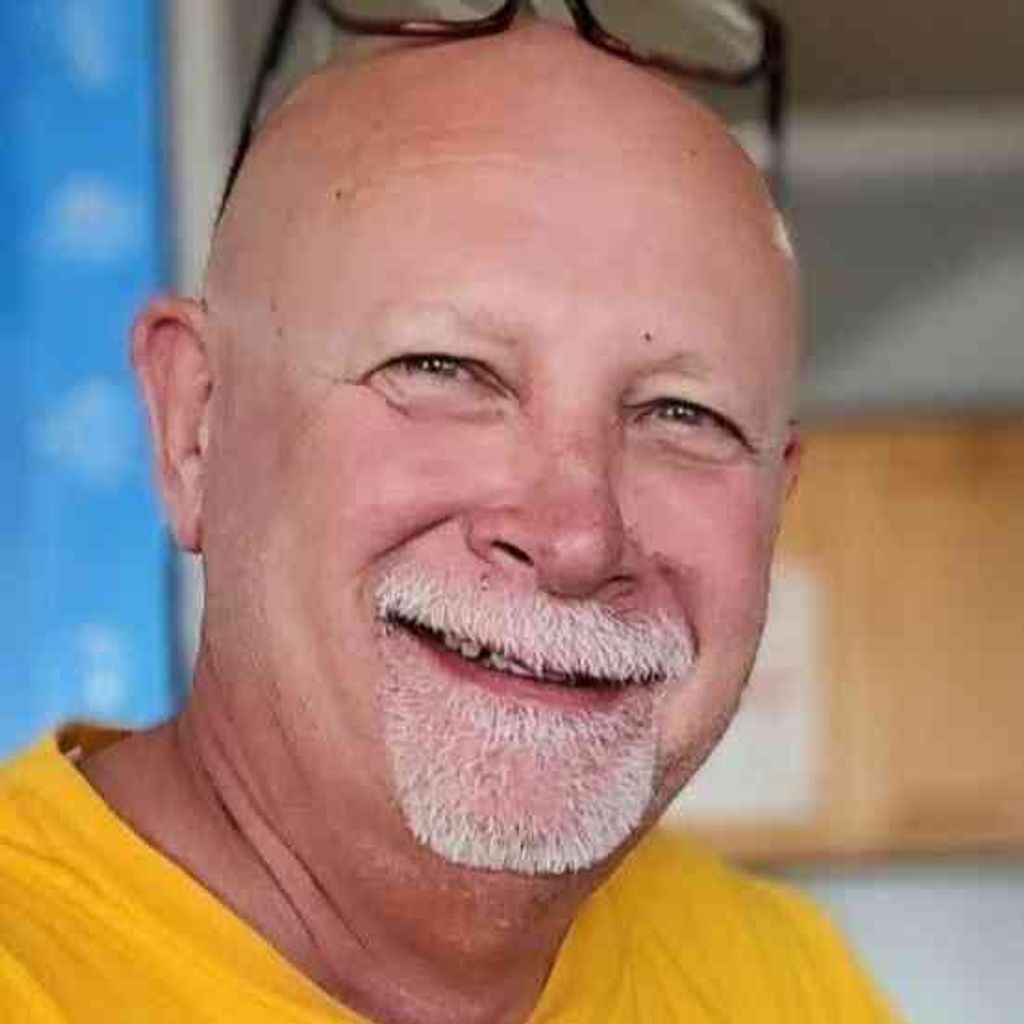 Mike Larson Profile Photo