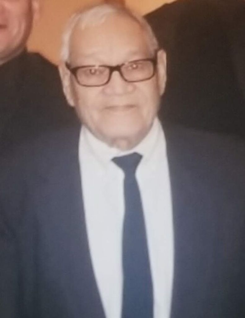 Aurelio Peña Profile Photo