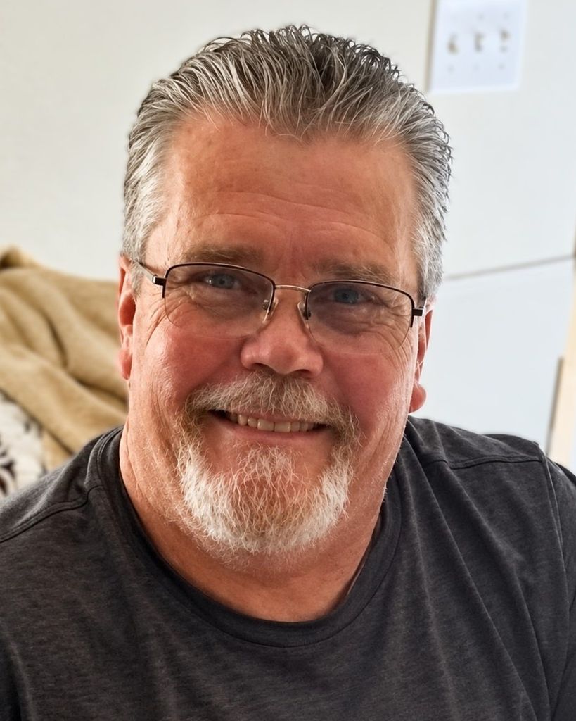 Marty Dewitt Robinson Profile Photo
