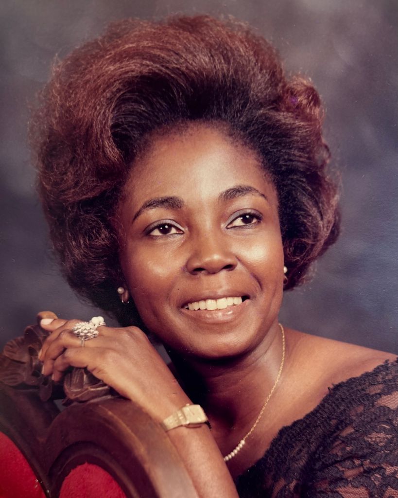 Mrs. Roberta Cave Profile Photo