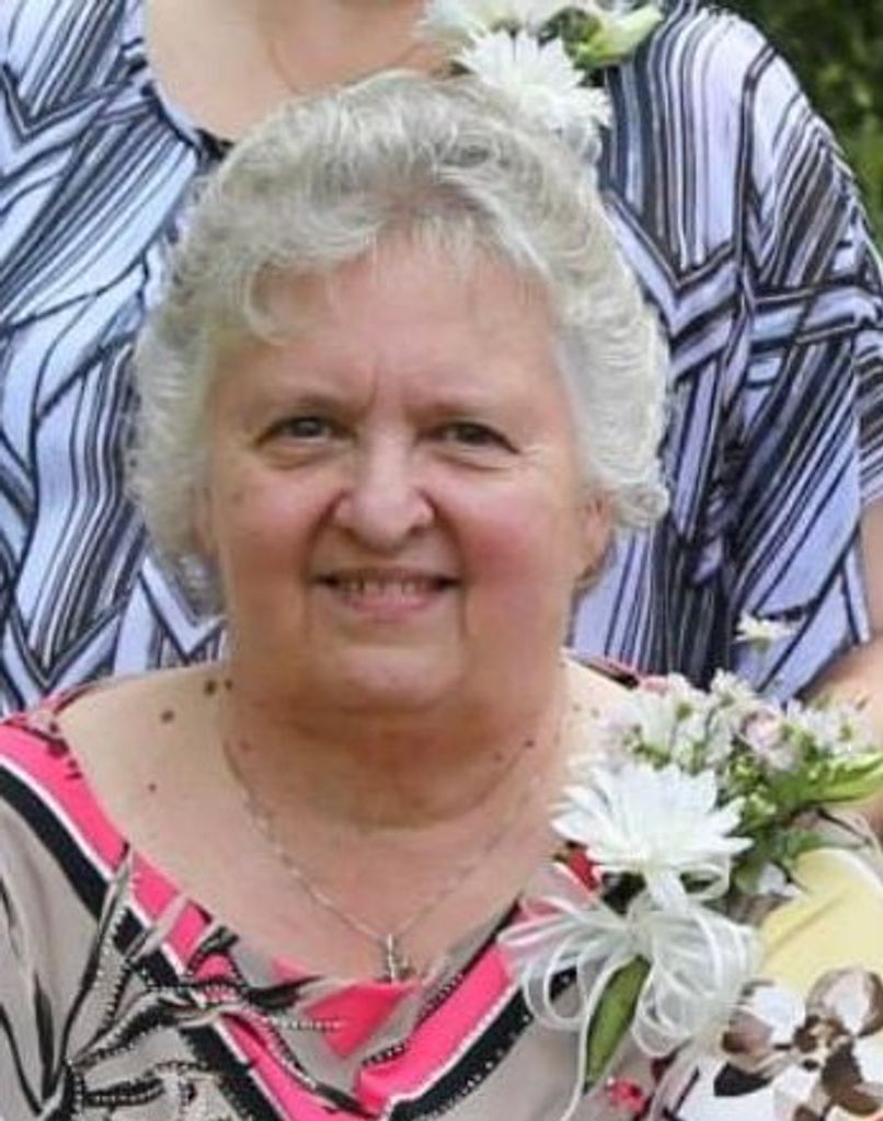 Donna J (Robertson)  Bennett Profile Photo