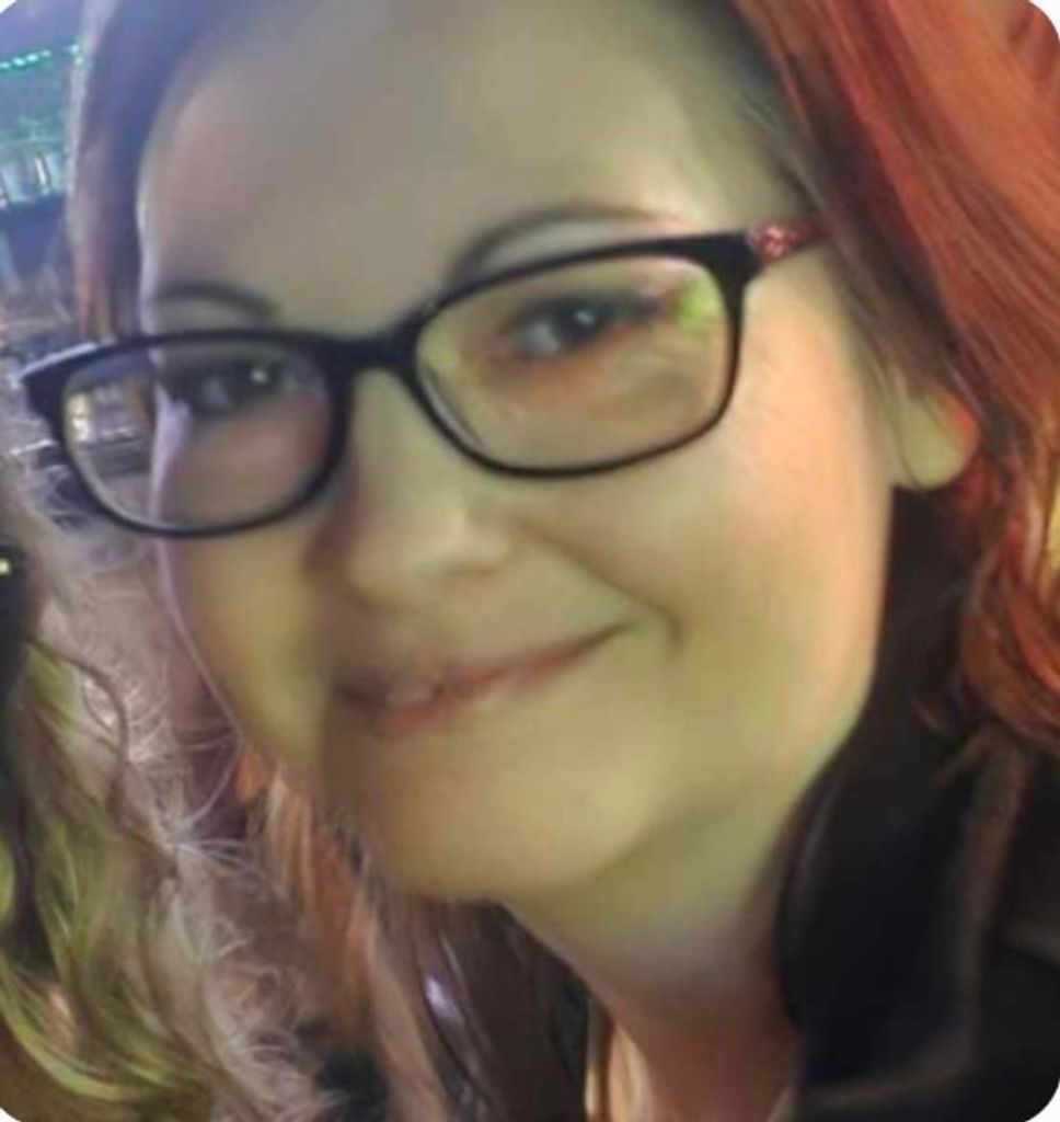 Amanda Nicole DeClue Profile Photo