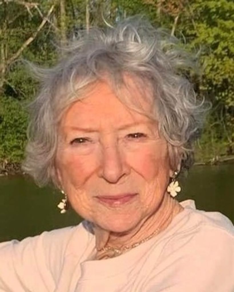 Sally Anne LaMontagne Profile Photo