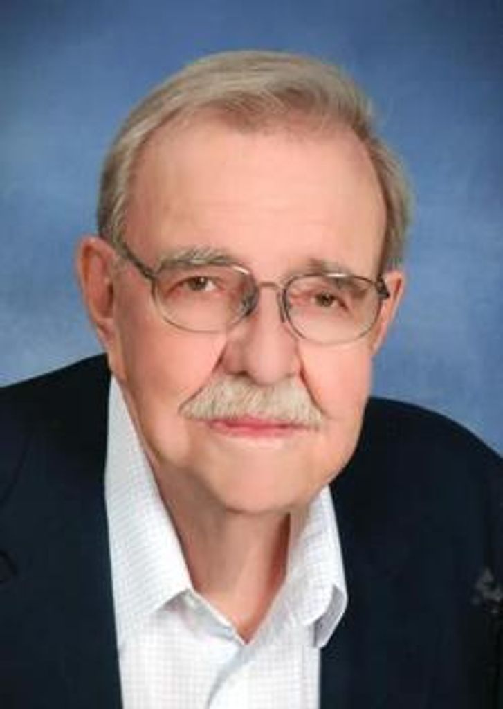 Lee Larson Profile Photo
