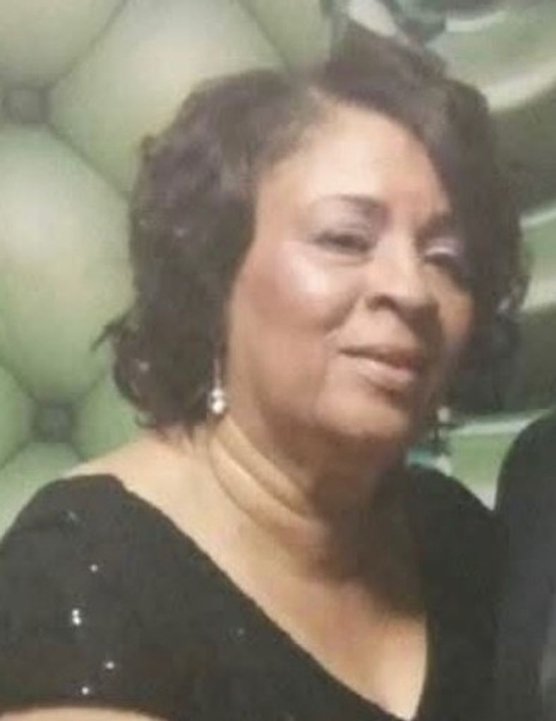 Corliss (Lofton)  White