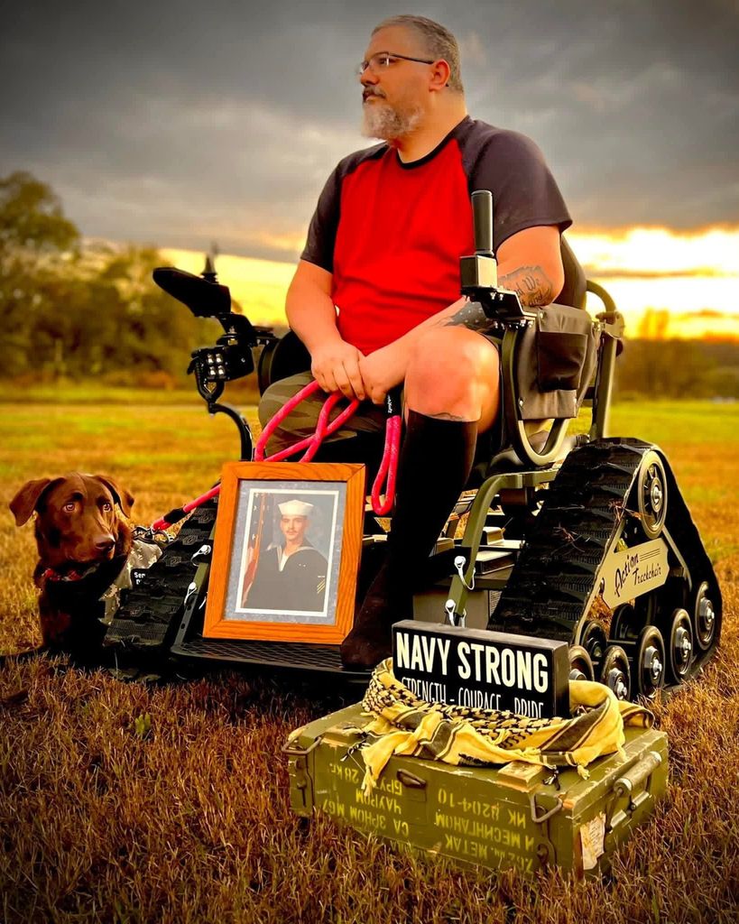 Jonathan Moore Profile Photo