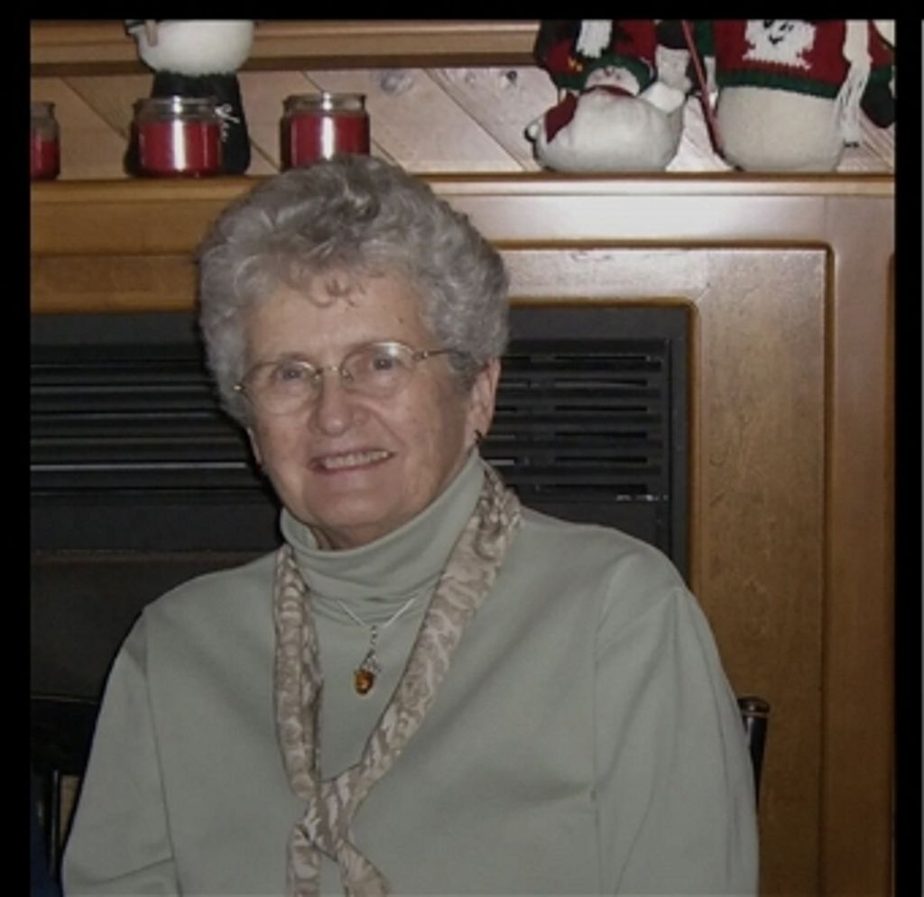 Julia Paxton Barrow Profile Photo