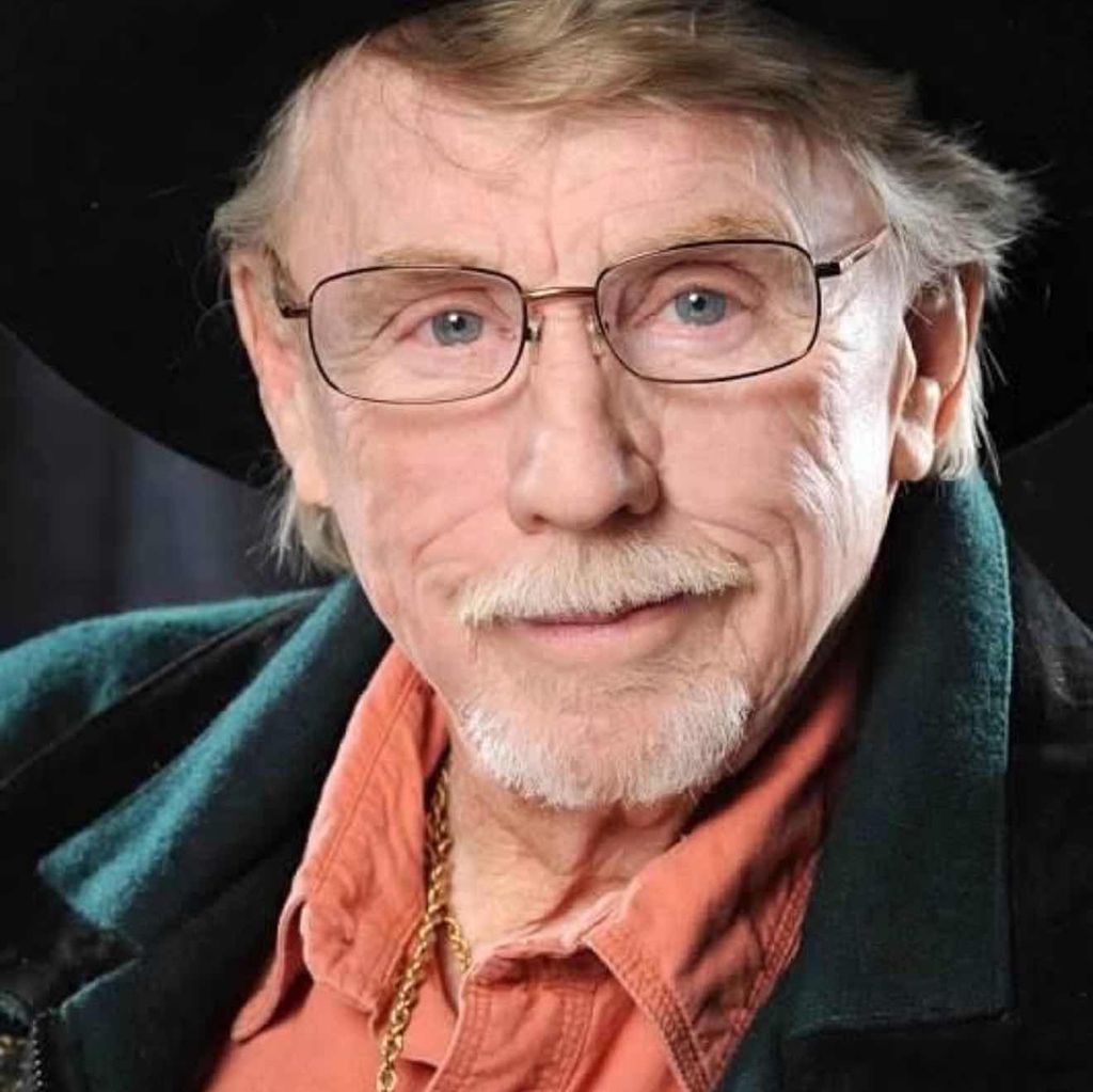 Patrick Edwards Larkin Profile Photo