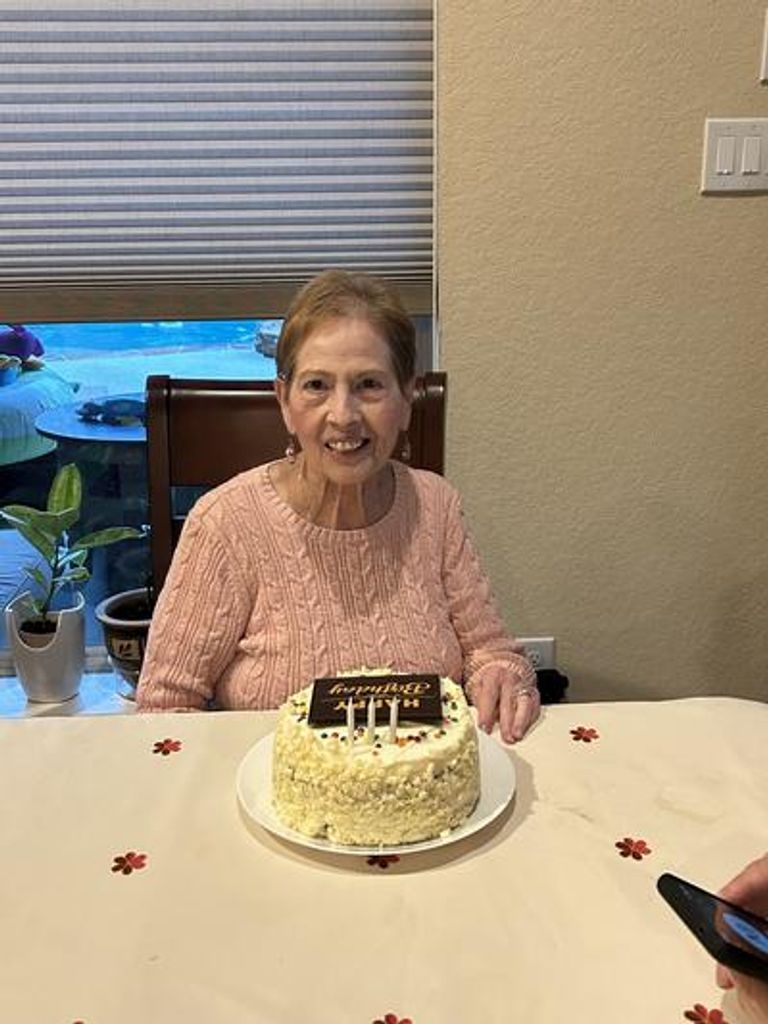 Teresa G Robles Profile Photo