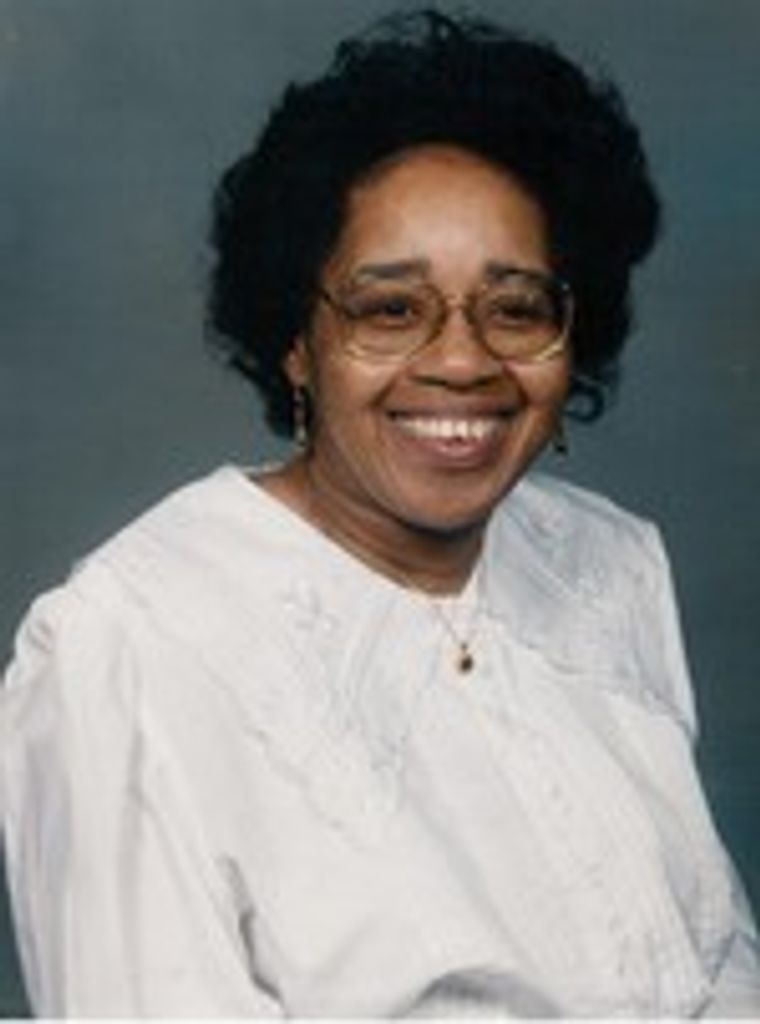 Carolyn Snead Peters