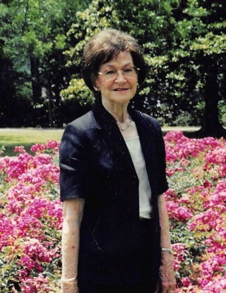 Laura Lewis