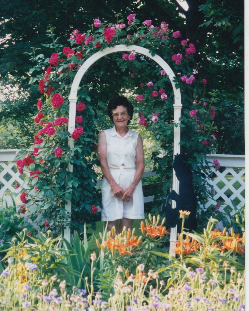 Sylvia Cecelia Schultz Profile Photo