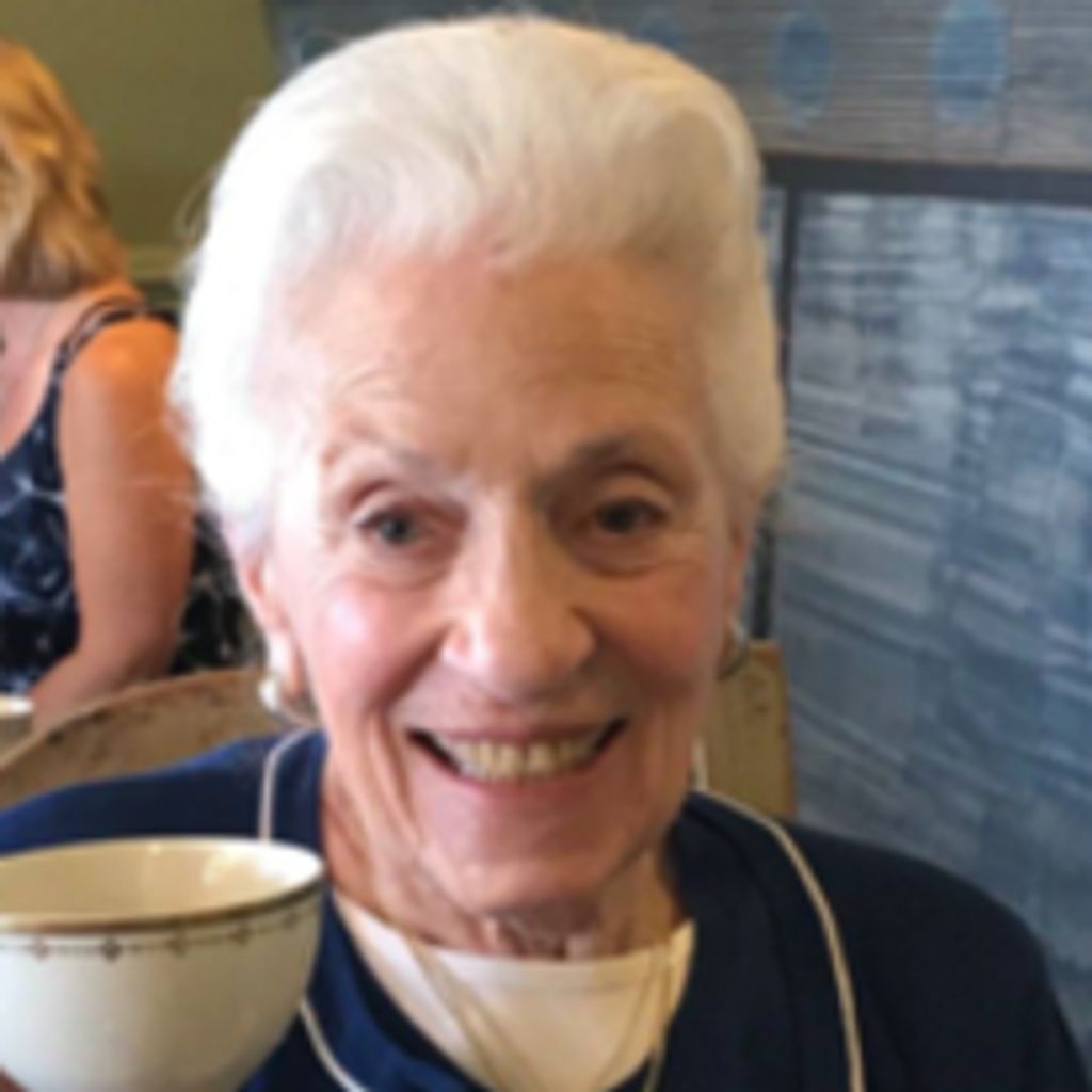 Doris Mae Hennessy Profile Photo