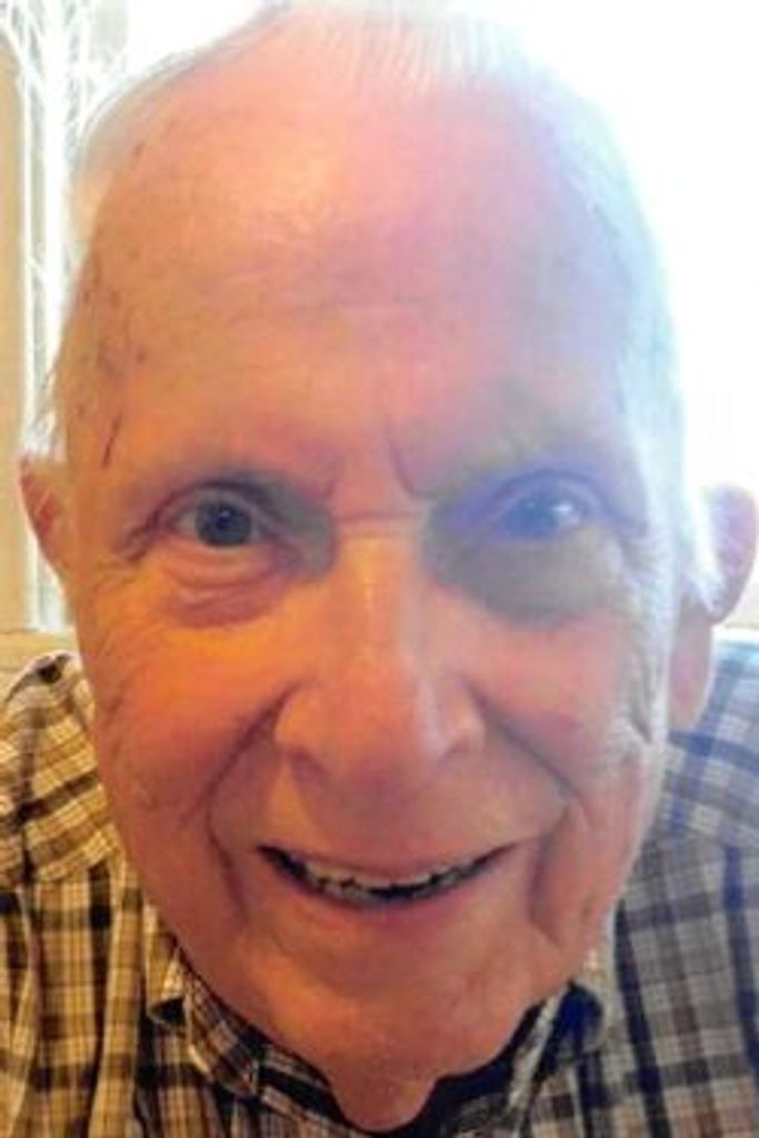 Harry Hamilton Profile Photo
