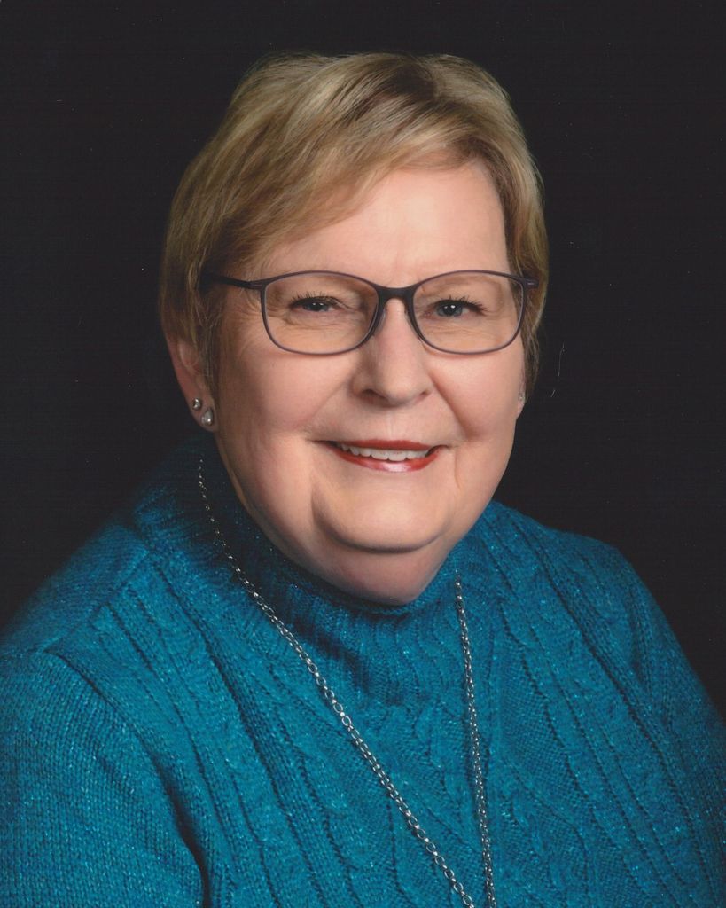 LuAnn Elizabeth Hahn Profile Photo
