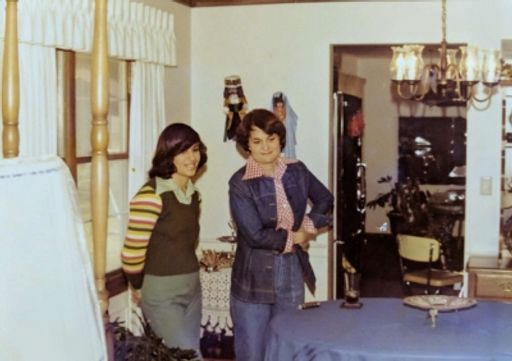 Rebecca Soltanzadeh photo gallery thumbnail 15 of 36