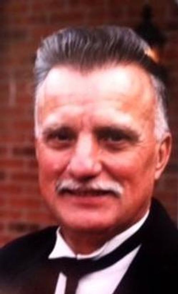 Charles Amos Books Profile Photo