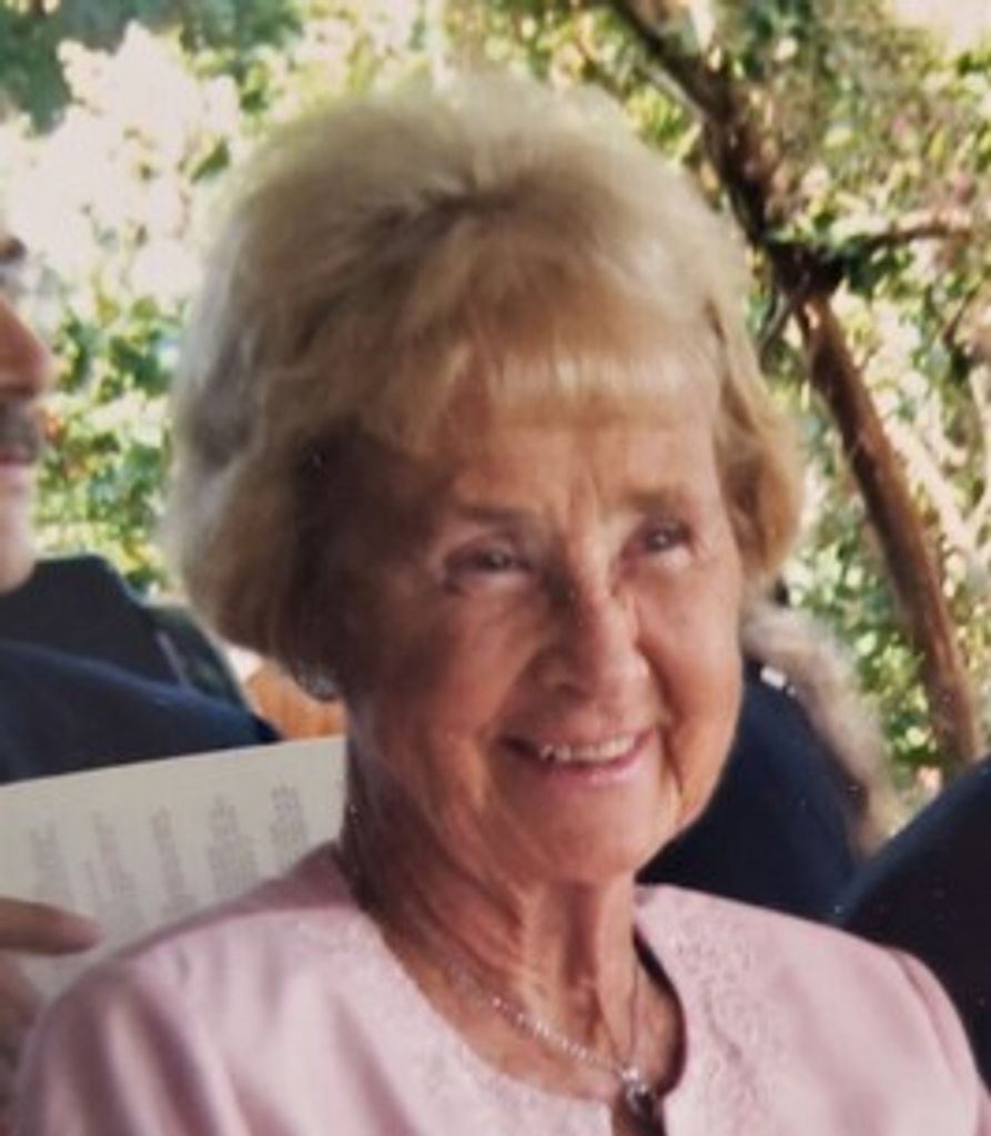 Catherine  Deascanis