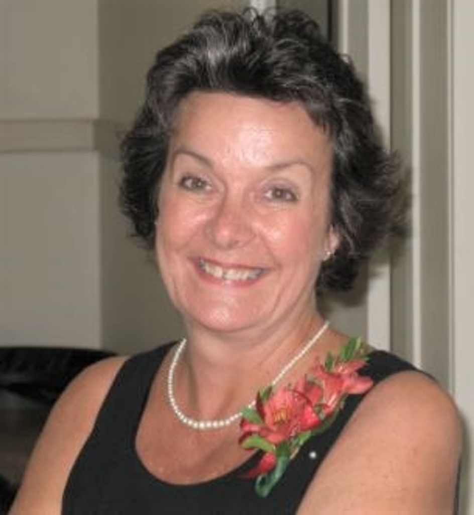 Elizabeth Howard Profile Photo