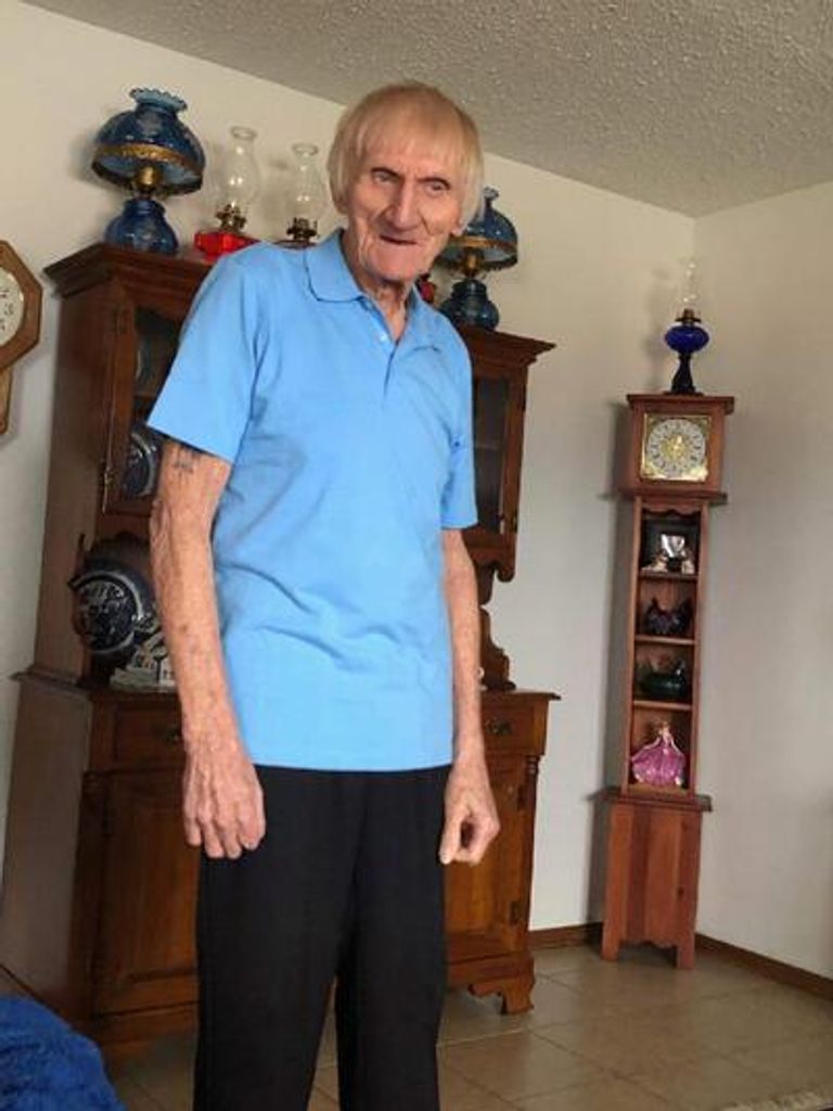 Claudis "Cb" Bob Kraft