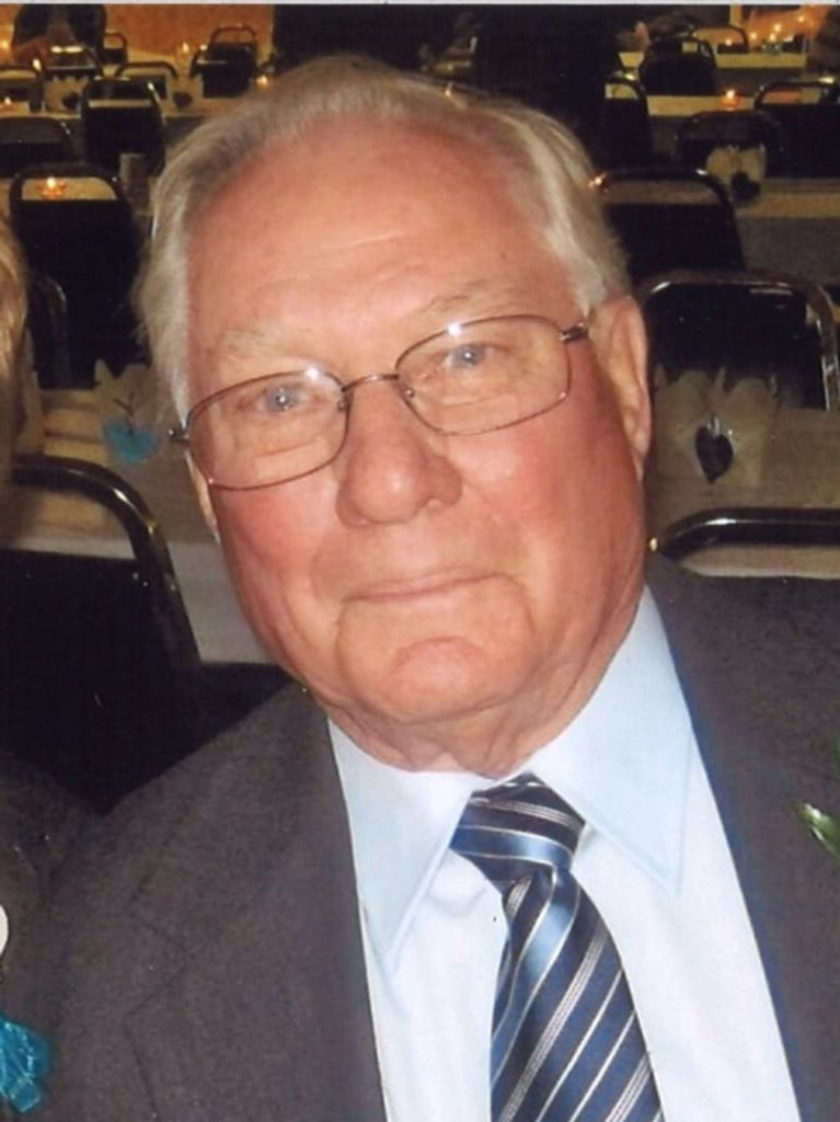 Don Lee Schneckloth