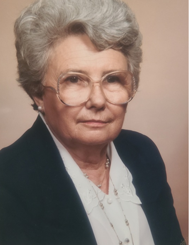Yvette M. (Meinuer) Mccombs