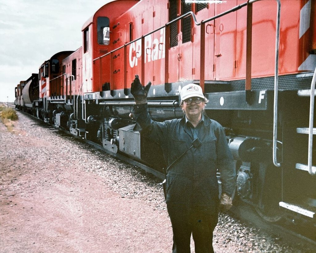 Robert Sikorsky Profile Photo