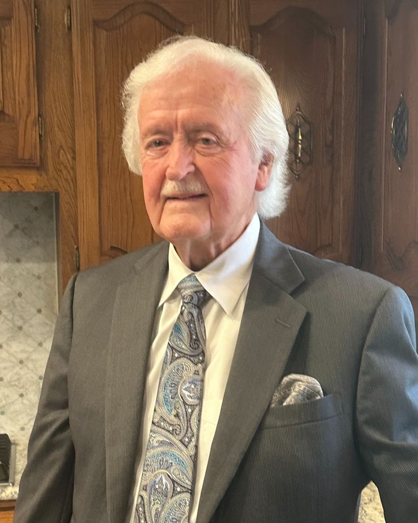 Thomas Julian Bell Profile Photo