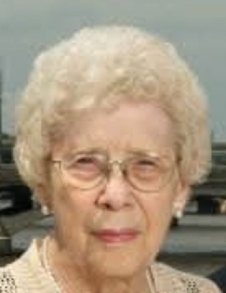 Maxine Lorraine Happel Profile Photo