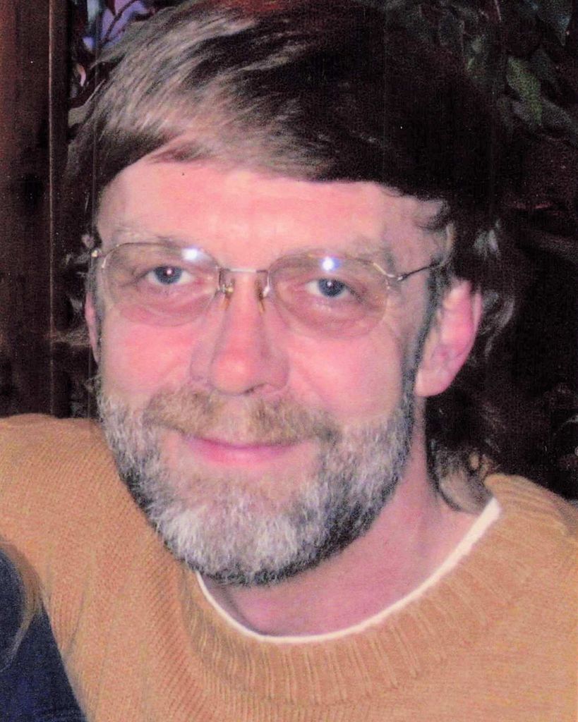 Earl T Marsillett
