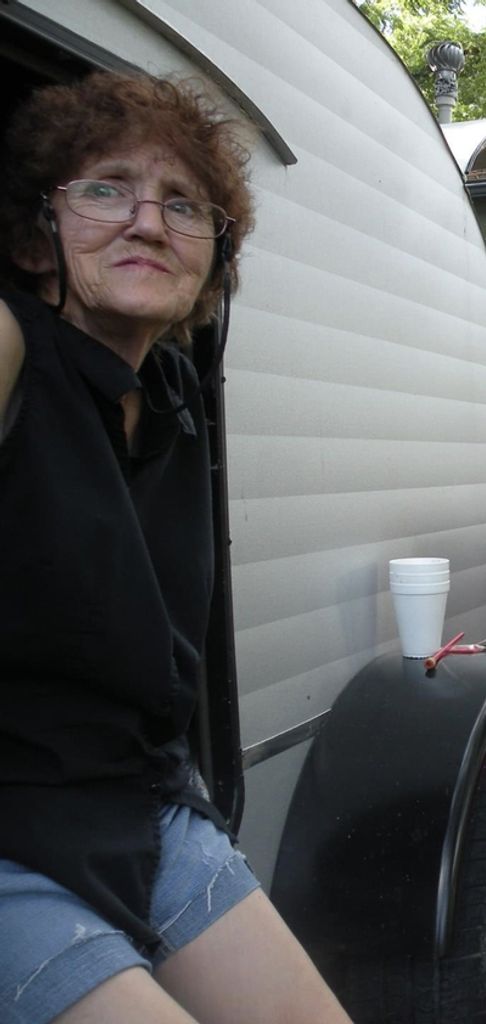 Sylvia Nadine Lippert Profile Photo
