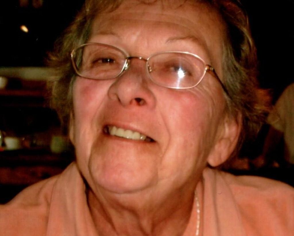 Marilyn M. (Roe)  Zemke