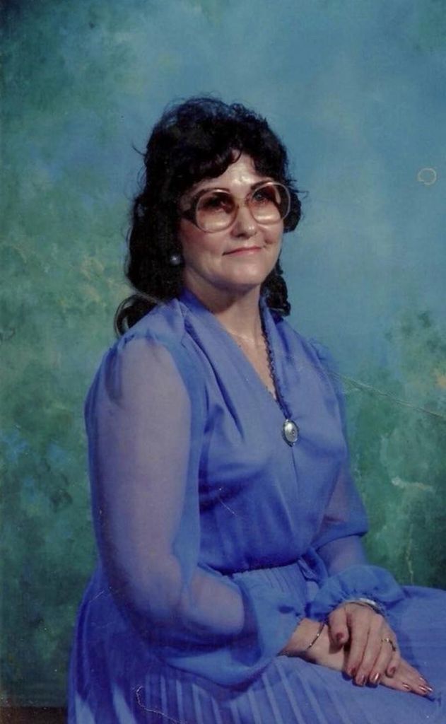 Yvonne Pauline (Holland) Moore – Lockamy Profile Photo