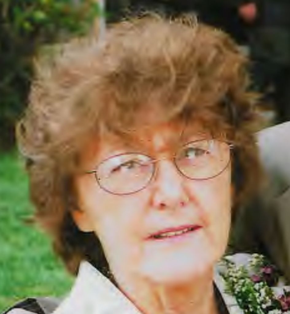 Helen C. (Benoit)  Pelchat