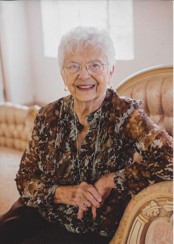 Juanita Joyce Stoltenberg