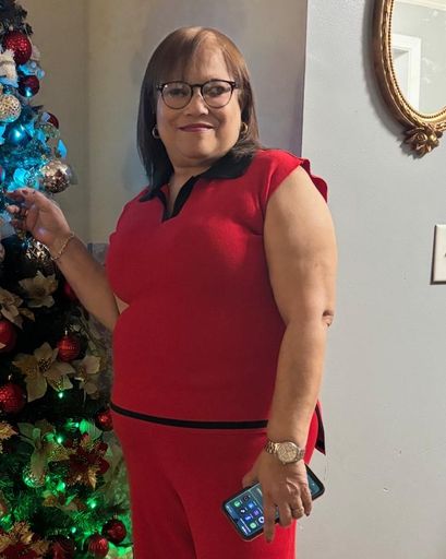 Maria Elena Espinal Tiburao's obituary image