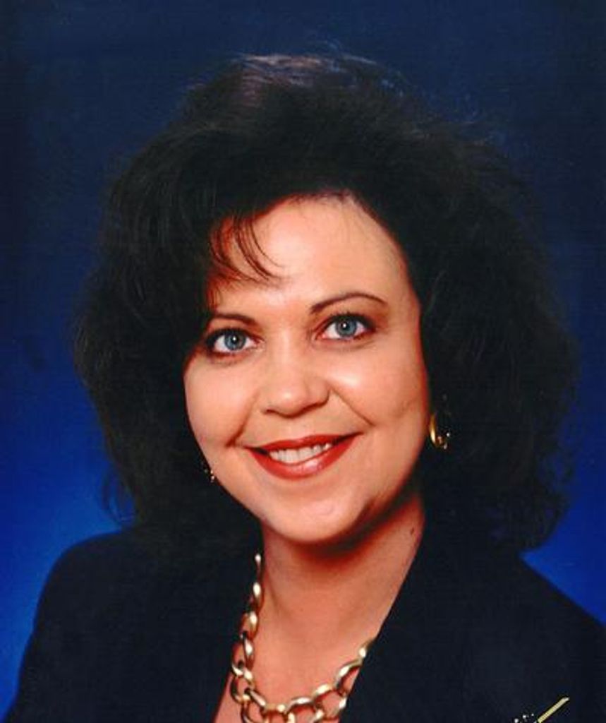 Theresa Lee Gauthier-Holden Profile Photo