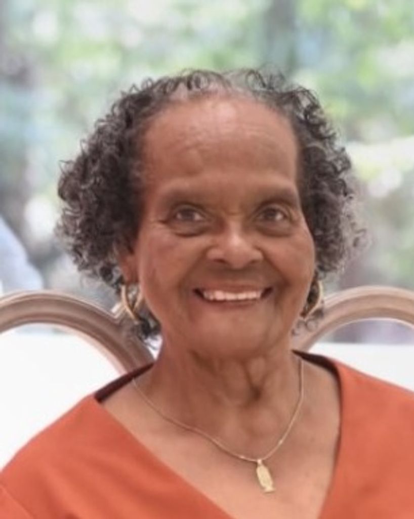 Alyce Claudette Saunders Profile Photo