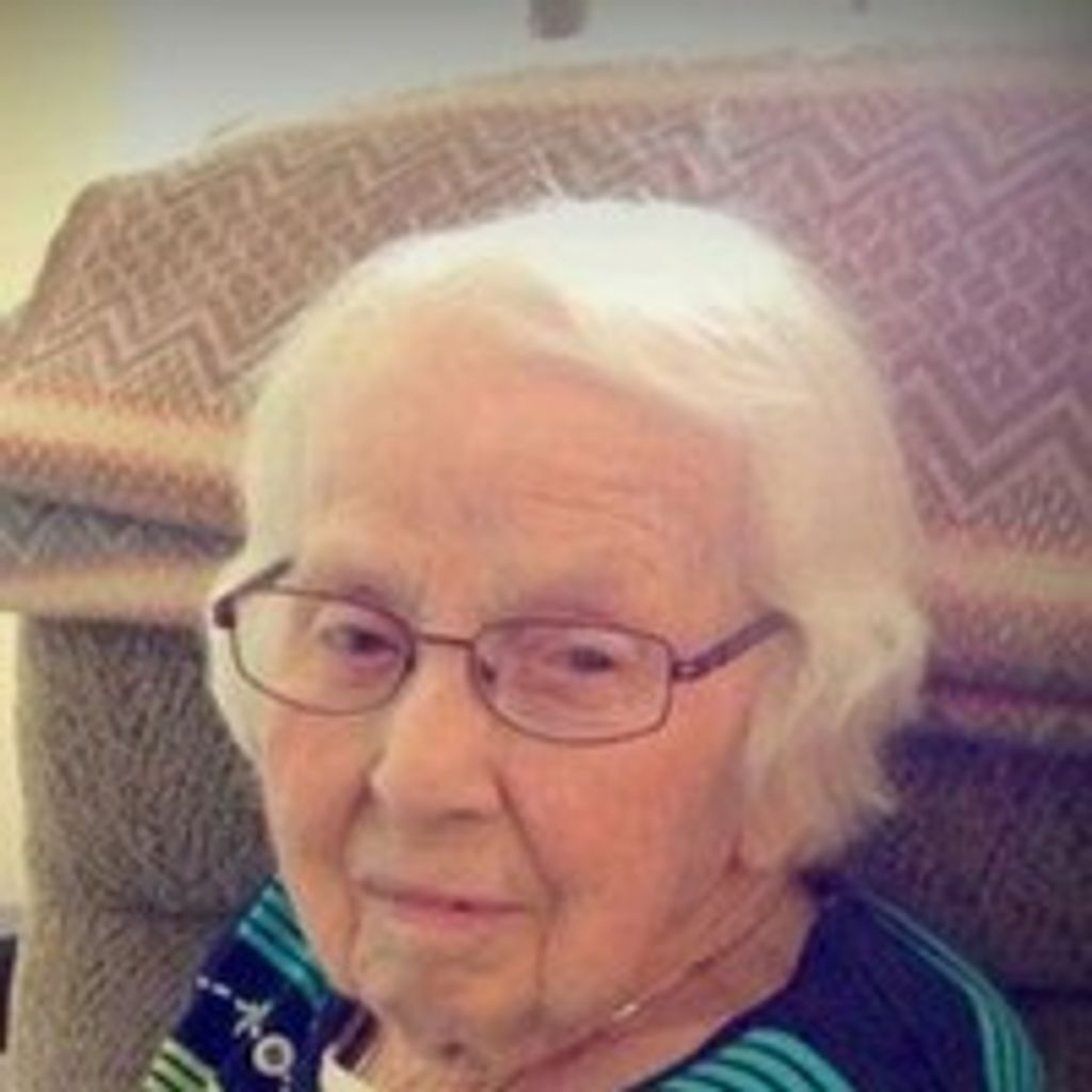Ruth L Buckloh